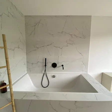 La Saint Leger - 12 Personnes Jardin Et Piscine Chauffee La Lande-Saint-Leger